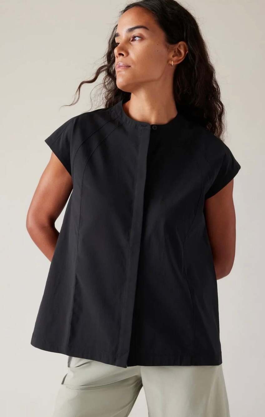Athleta Performance Poplin Popover Top Size Large Black